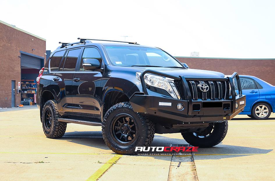TOYOTA LANDCRUSIER RG3 SATIN BLACK